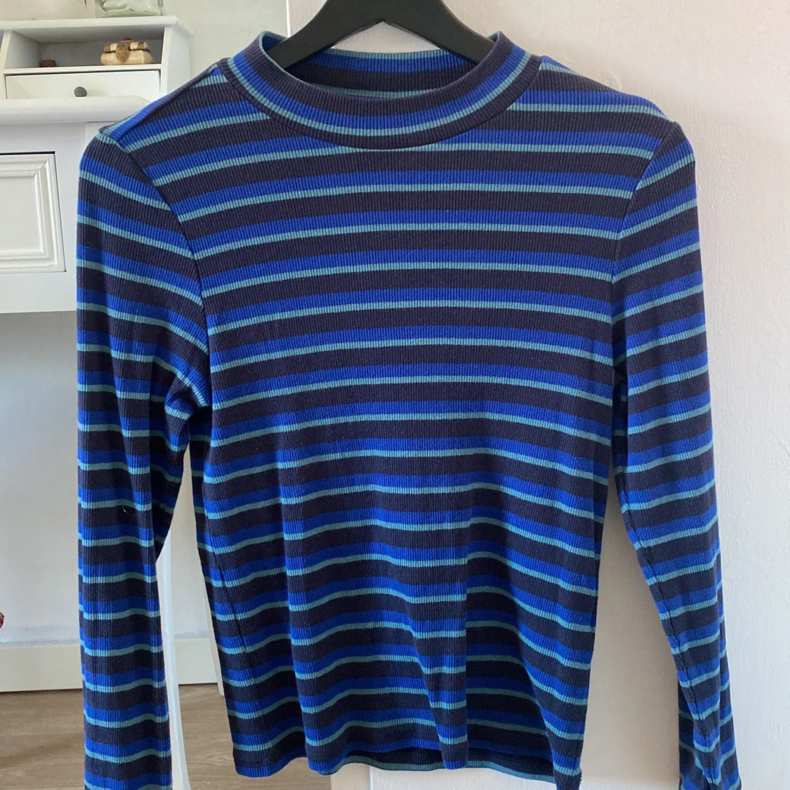 Randig långärmad tröja