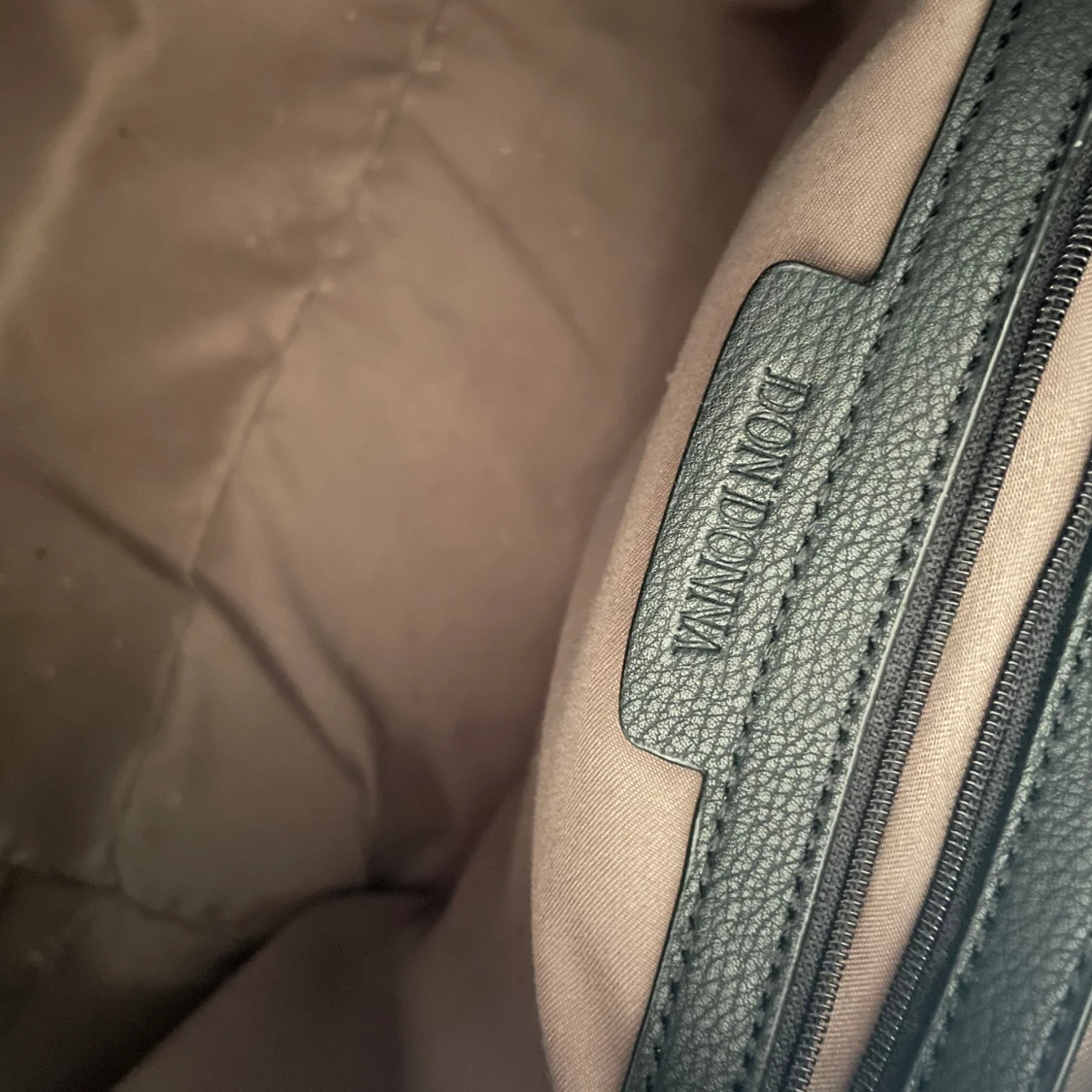 Snygg axelremsväska  - 93