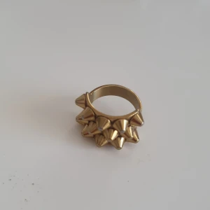 Guldig edblad ring - XS (16.0 mm)kontakta mig för bättre bilder