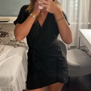 Klänning - Så fin men får ingen användning av den längre! 💘💘