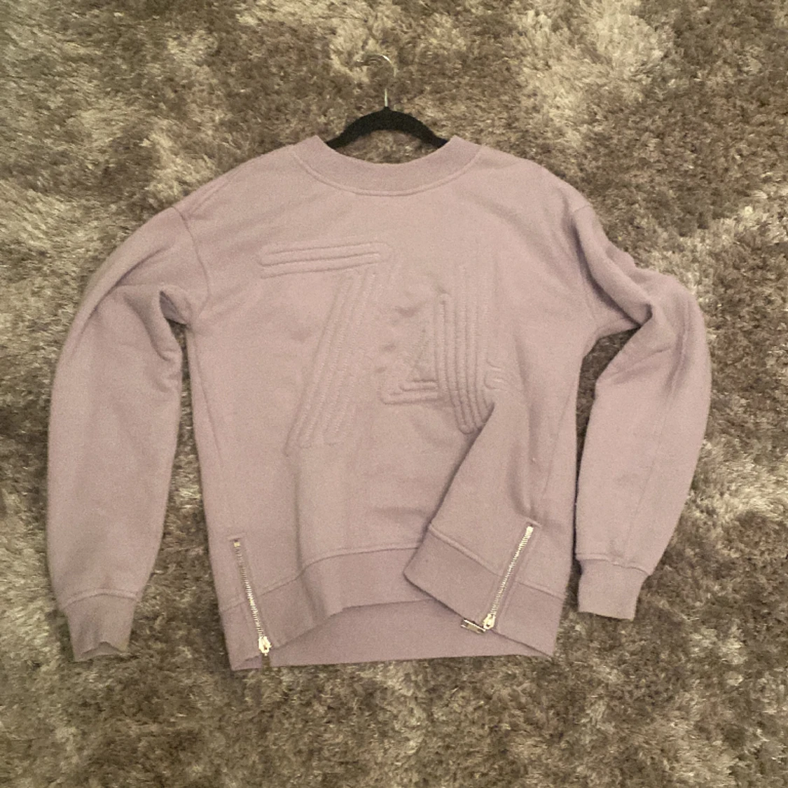 Lila sweatshirt 