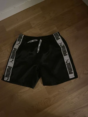 Puma shorts  - Använd i mina unga tider