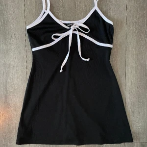 Pandora minidress - Vintage Pandora minidress i fint skick! Står strl L på lappen men passar som S, gratis frakt just nu!💕