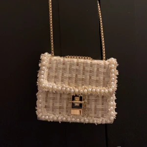 Väska  - Jätte söt väska använd ett par antal gånger 