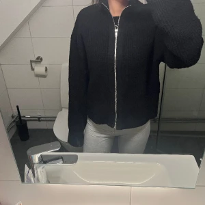 Bikbok kofta - Använd  ca 3 ggr säljer då den inte kommer till användning💕