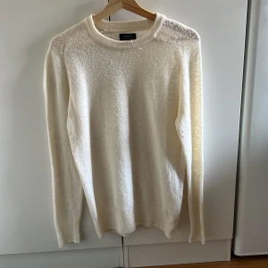 Lång armad tröja  - Fint skick