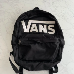 Vans Ryggsäck - Ryggsäck från Vans. Aldrig använd.