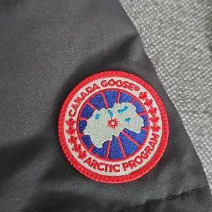 Canada goose Macmillian parka Storlek M