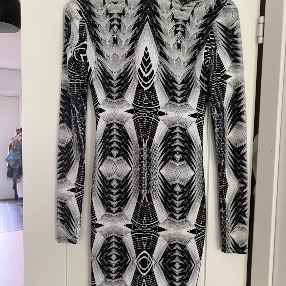 Såå cool klänning  - 90