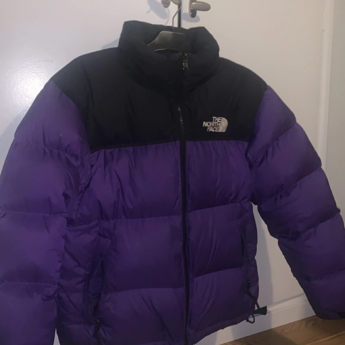 North face Nuptse jacka - 90
