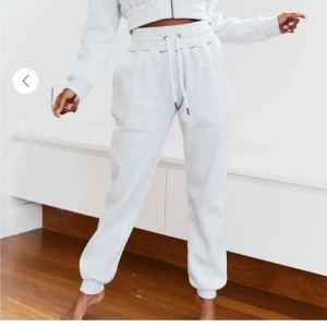 Lounge wear grått set  - Storlek S, knappt använt. 