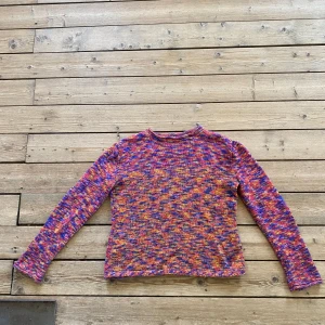 stickad tröja - superfin stickad tröja, färglad. Ingen storlek men passar xs-m💋