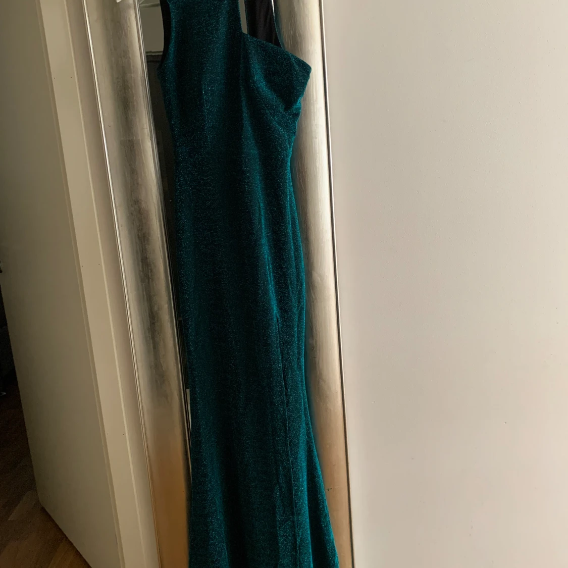 Missord Asymmetrisk klänning Grön glittrig stlS - 91