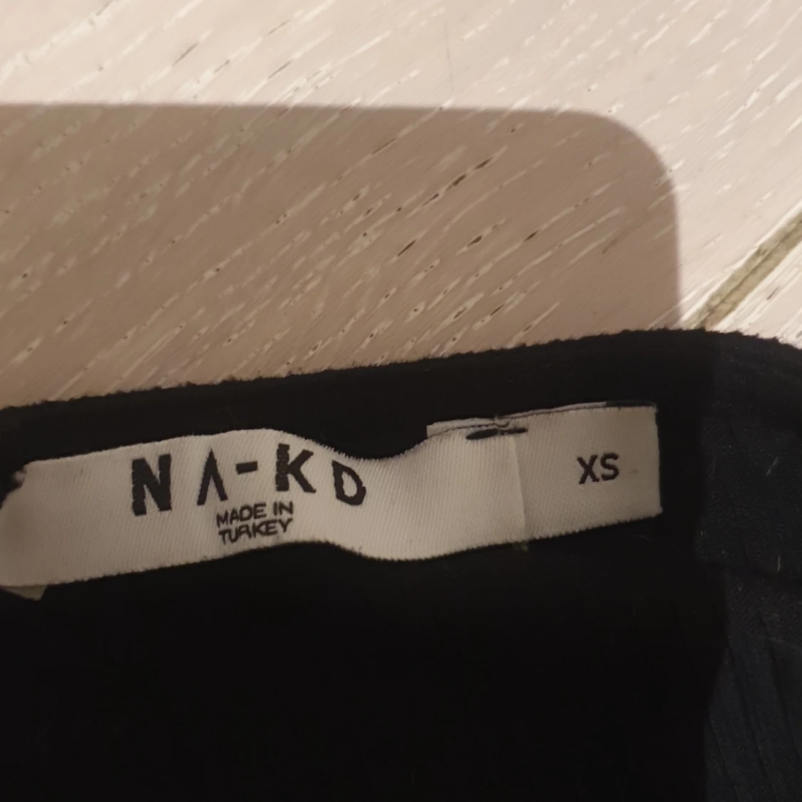 En svart tunn kofta från NA-KD. - 91