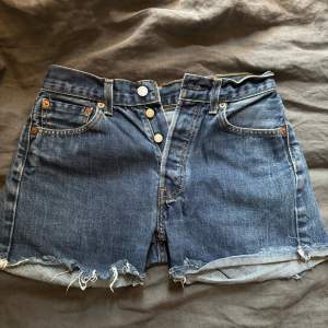 Snygga jeansshorts från Levi’s