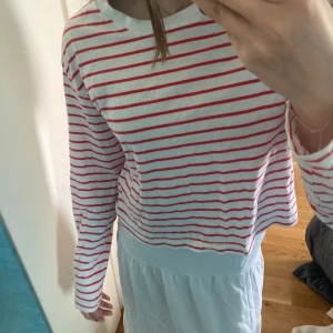 Randig tröja - Jättemjukt material.