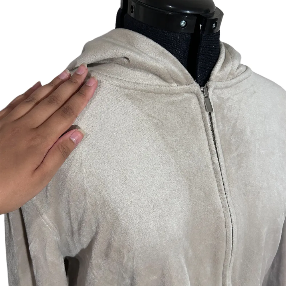 Super mysig croppad zip-up hoodie i sååå skönt material!. Hoodies.