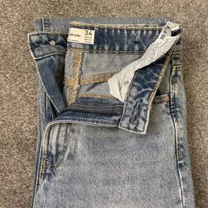 Fina jeans från stradivarius i storlek 34 💕