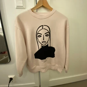 Söt tröja från zara! - Fin tröja i bra skick, barnstorlek men passar xs/s.💞