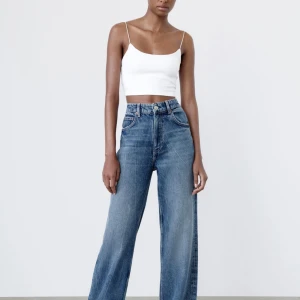 Vida jeans  - Visa jeans med hög midja. Så snygga på. Knappt använda 