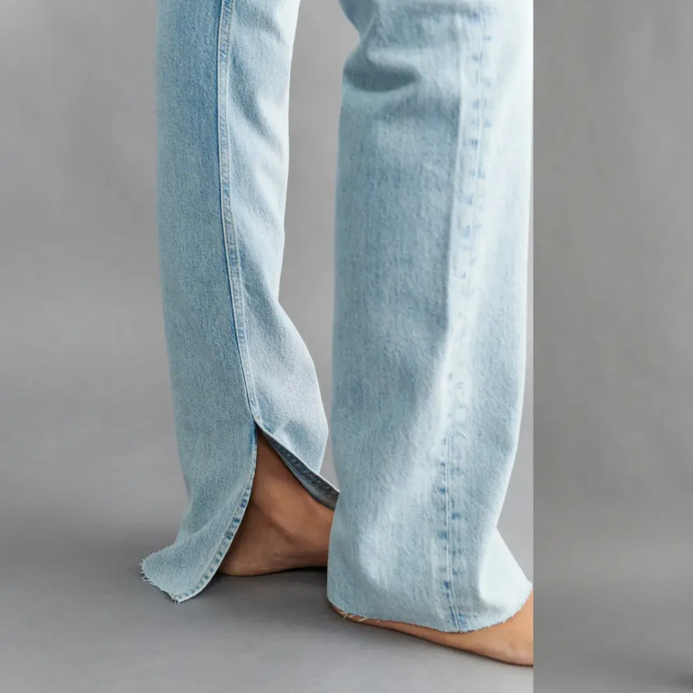 Fina jeans från gina, perfekt nu till våren💞Kan absolut skicka egna bilder . Jeans & Byxor.