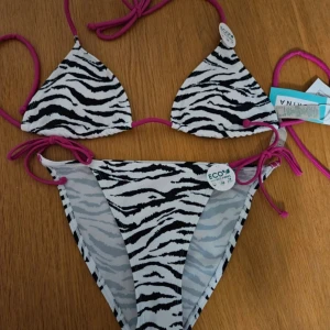 Bikini  - Ny och fin bikini med 2 delar.   Storlek S/36