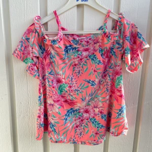 Topp  - Passar storlek M