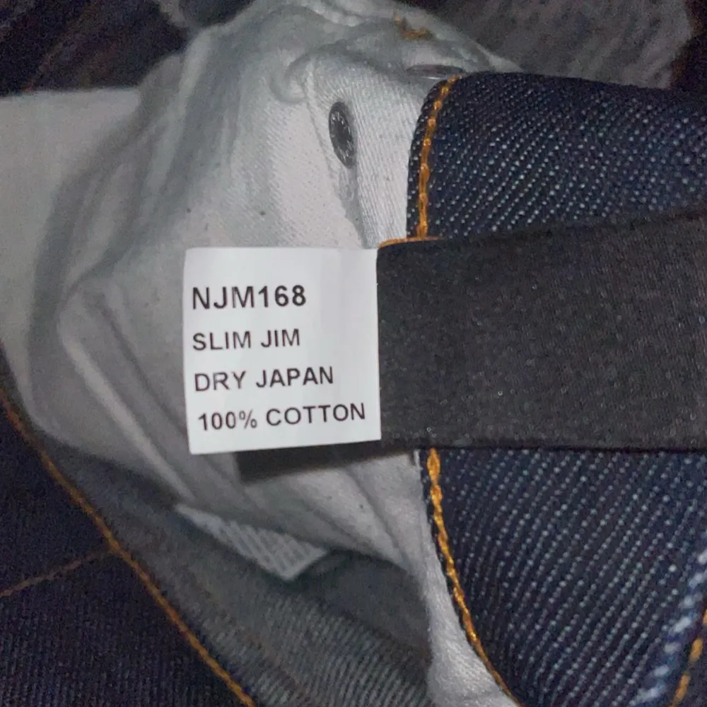 Nudie jeans i riktigt bra skicka som säljs billigt utan skador. ord pris 1600kr mitt pris 199kr Modell: slim jim ❗️PRIS KAN DISKUTERAS ❗️ Tar emot byten. Jeans & Byxor.