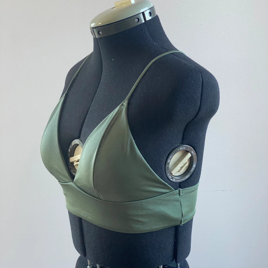 Bikiniöverdel 👙  - 90