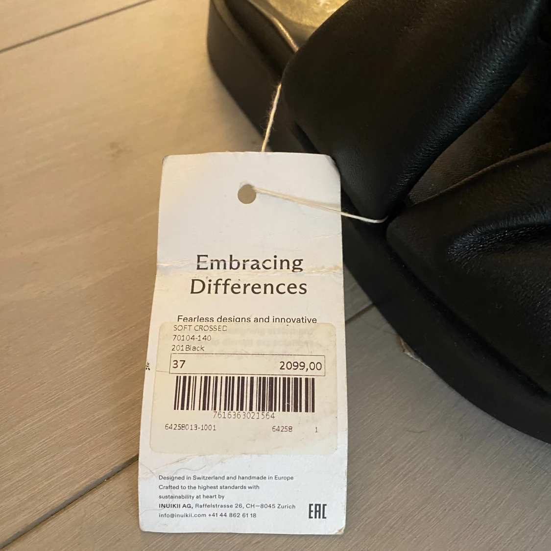 Inuikii tofflor  - 93