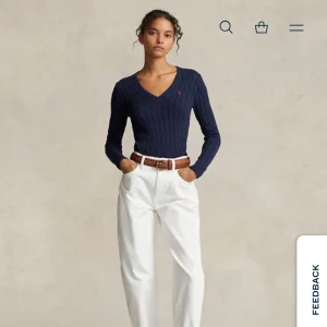 Ralph Lauren tröja - Liknar den på bilden. Väldigt fint skick, lappen är tyvärr borta men skulle säga S eller M. Pris kan diskuteras. 