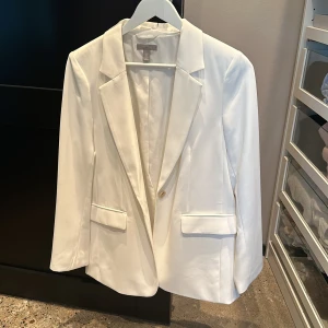 Kavaj - Oversize kavaj i off white, så snygg💕 från hm stl s