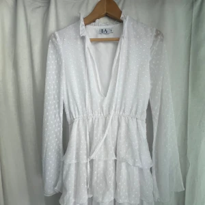 Superfin student/skolavslutning - Perfekt klänning till studenten eller skolavslutningen, använd 1 gång