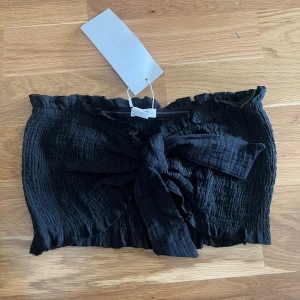 Topp - Super gullig topp, aldrig använd med prislapp på!