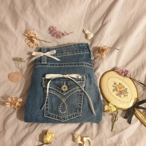🎀jeans🎀 - Jeans i storlek 38 från märket cambio knappt använt i bra skick 