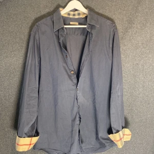 Burberry Skjorta - Fett snygg skjorta från Burberry🔥
