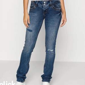 Jätte snygga lågmidjade ltb jeans som knappt är använda❤️så gott som nya. Skriv om ni vill ha fler bilder. Köpte som nypris 700