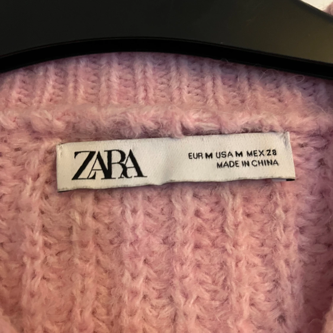 Rosa stickad tröja - 91