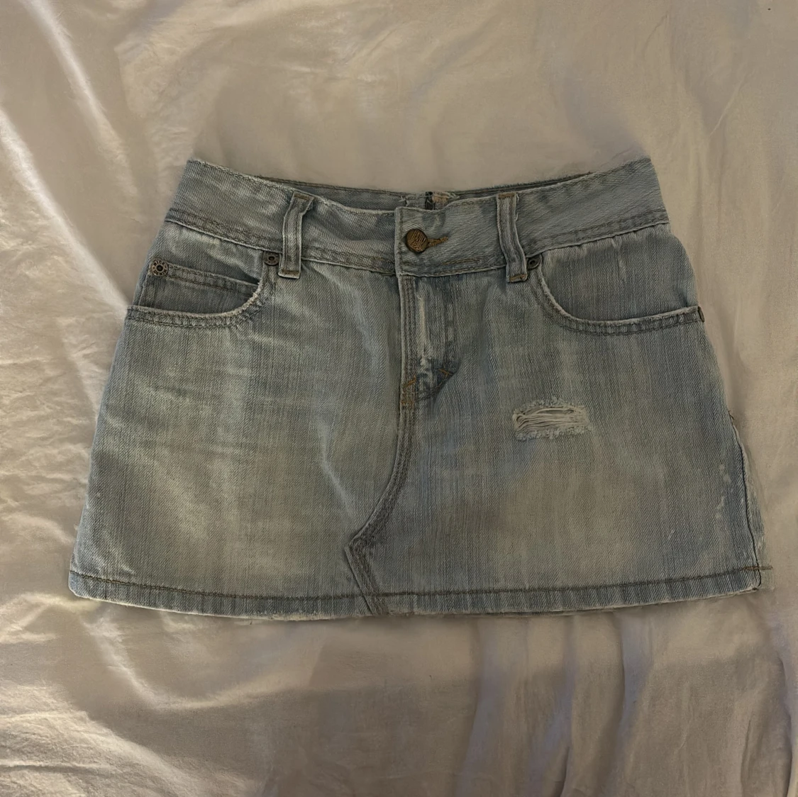 Lågmidjad jeanskjol  - 90