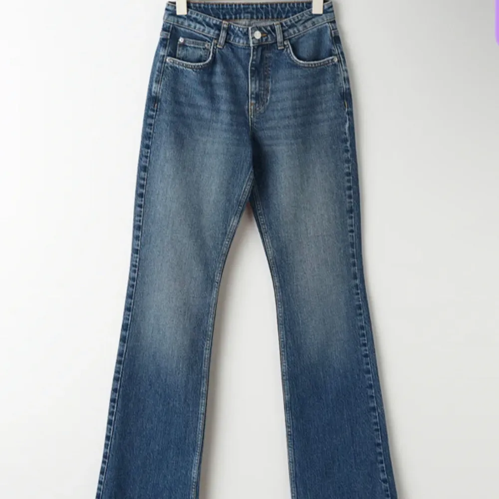 Jeans från Gina, bra skick . Säljer då de aldrig används.. Jeans & Byxor.
