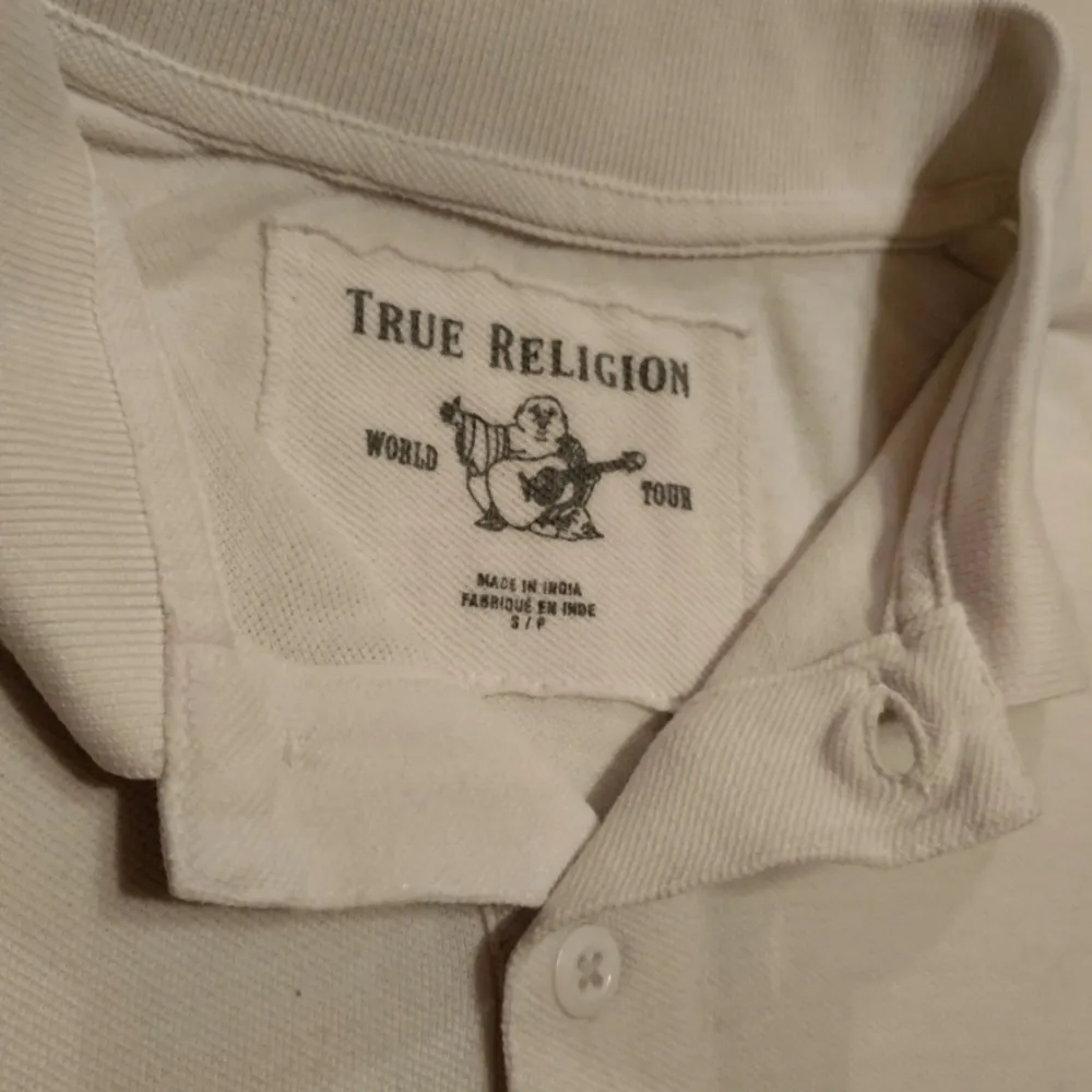 Fett chill sosa type True Religion Pike med jävligt skön passform💯💯 Kom gärna med bud och hör av dig vid intresse🙏🙏❗️❗️. T-shirts.