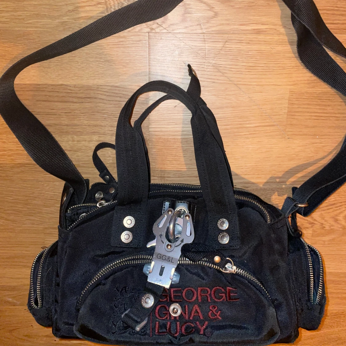 George Gina & Lucy väska 
