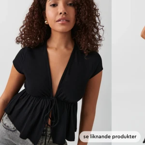 Gina topp - Otroligt fin topp som är helt slutsåld. 