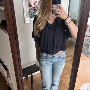 Blus - Fin blå blus från pepe jeans. Väldigt bra skick och knappt använd. 