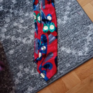 Herr slips mönstrad  - Fin herr slips mönstrad som nyskick.