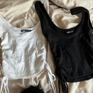 Två stycken fina toppar från Zara🖤🤍 - Jätte fina två toppar från Zara. Knappt använda 🤍🖤