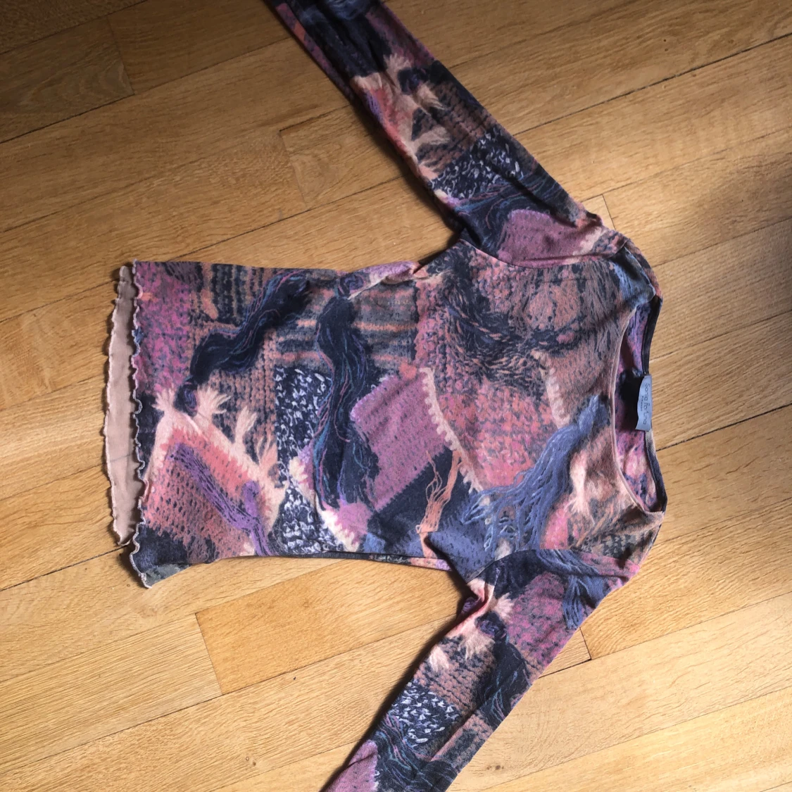 Mönstrad långärmad topp - 90