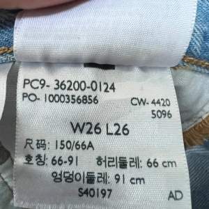 Levi’s 501 ankellånga jeans. I bra skick, storlek W26 L26