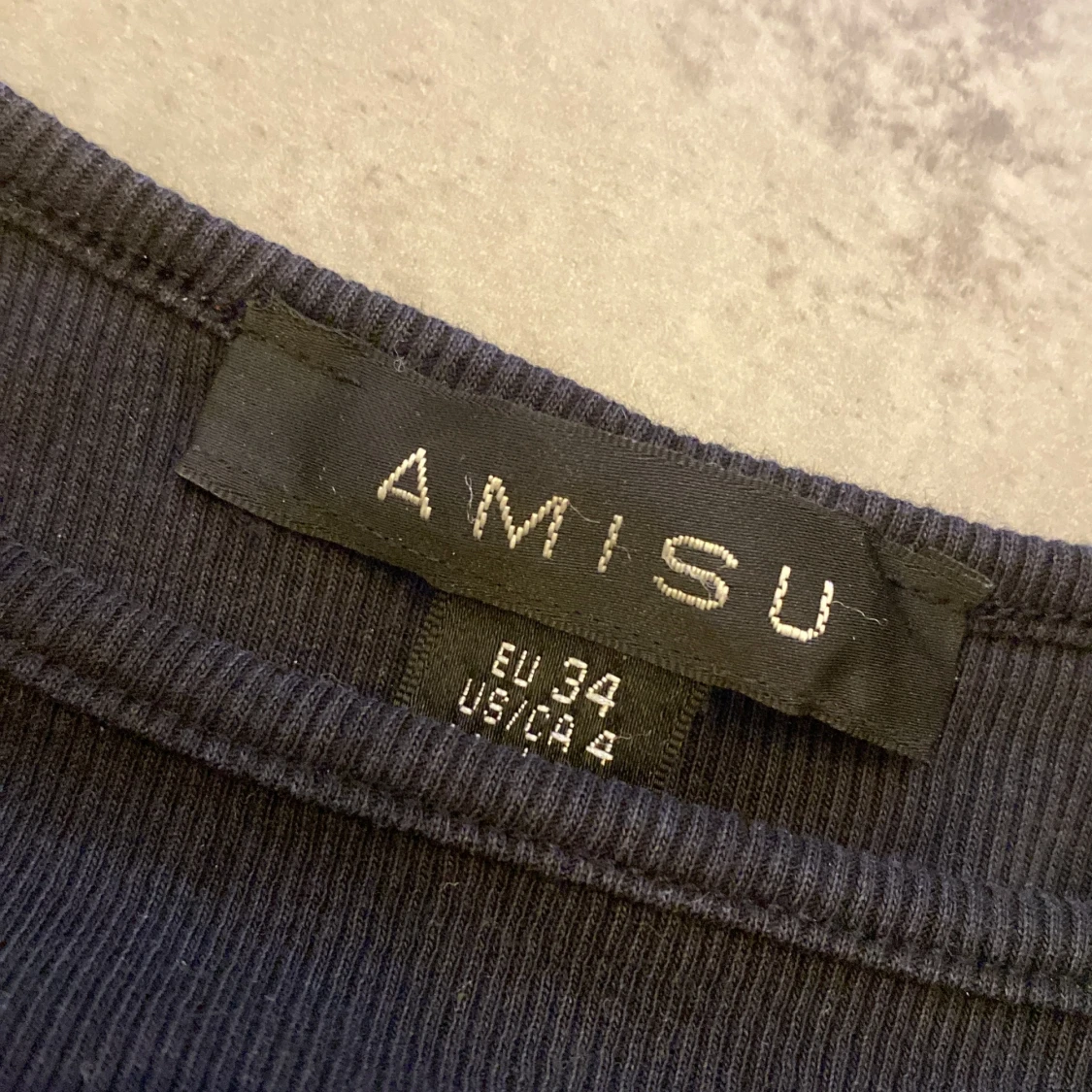 Medel lång klänning med slits  - 91