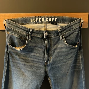 Jeans - Säljer dessa jeans som är i 8/10 i skick skriv om ni har fler frågor